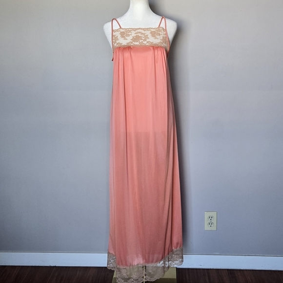 Vintage 60s 70s Henson Kickernick Coral Lace Trim Nightgown Lingerie Slip Dress - Picture 3 of 13